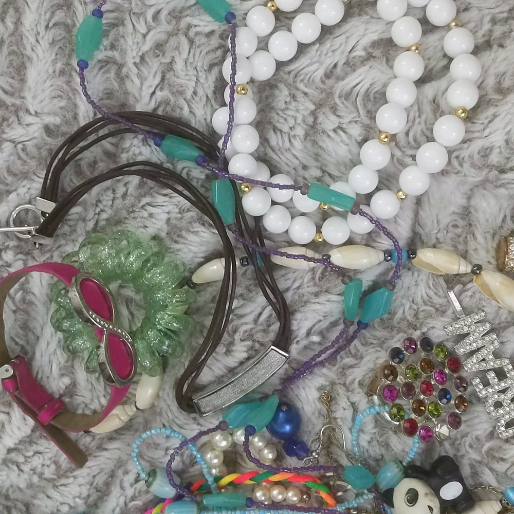 Jewelry bundle - Picture 8 of 12